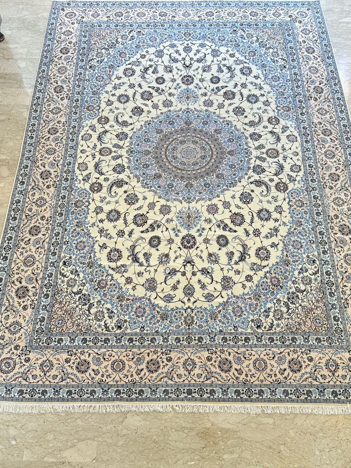 سجادة فارسية يدوية من نائين - من تصنيع حبيبيان - صوف وحرير view 4