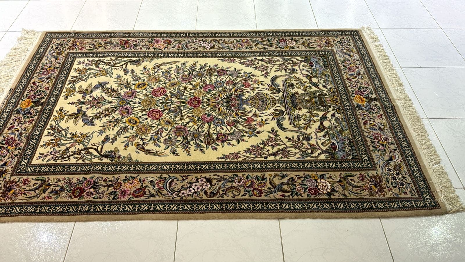 سجادة أصفهان إيمادي الفارسية اليدوية من الصوف والحرير – 2.35م × 1.50م view 6