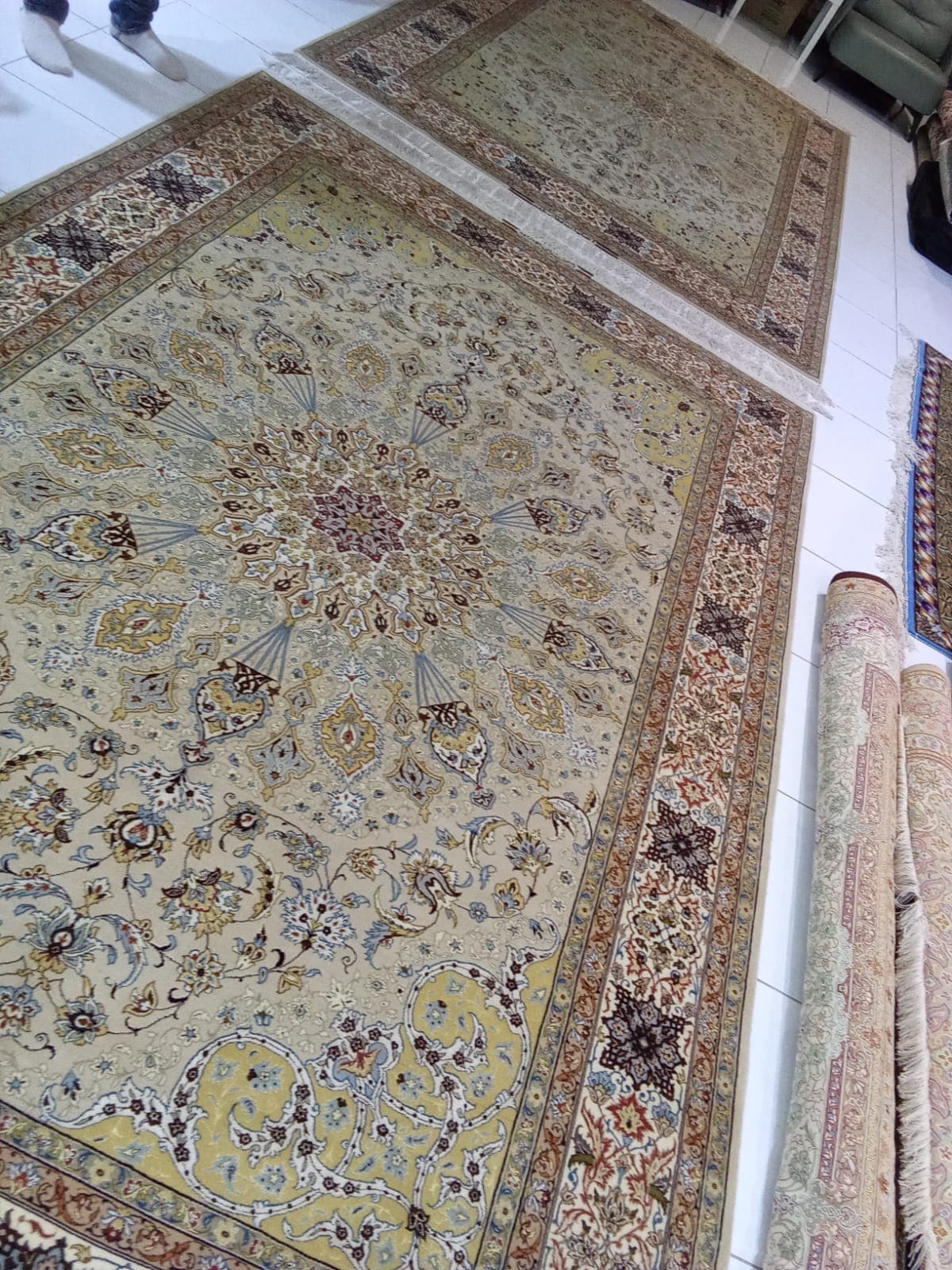 سجادة أصفهان إمادصادة الفاخرة اليدوية من إيران – 2.05م × 3.20م، متوفرة كزوج متطابق view 3