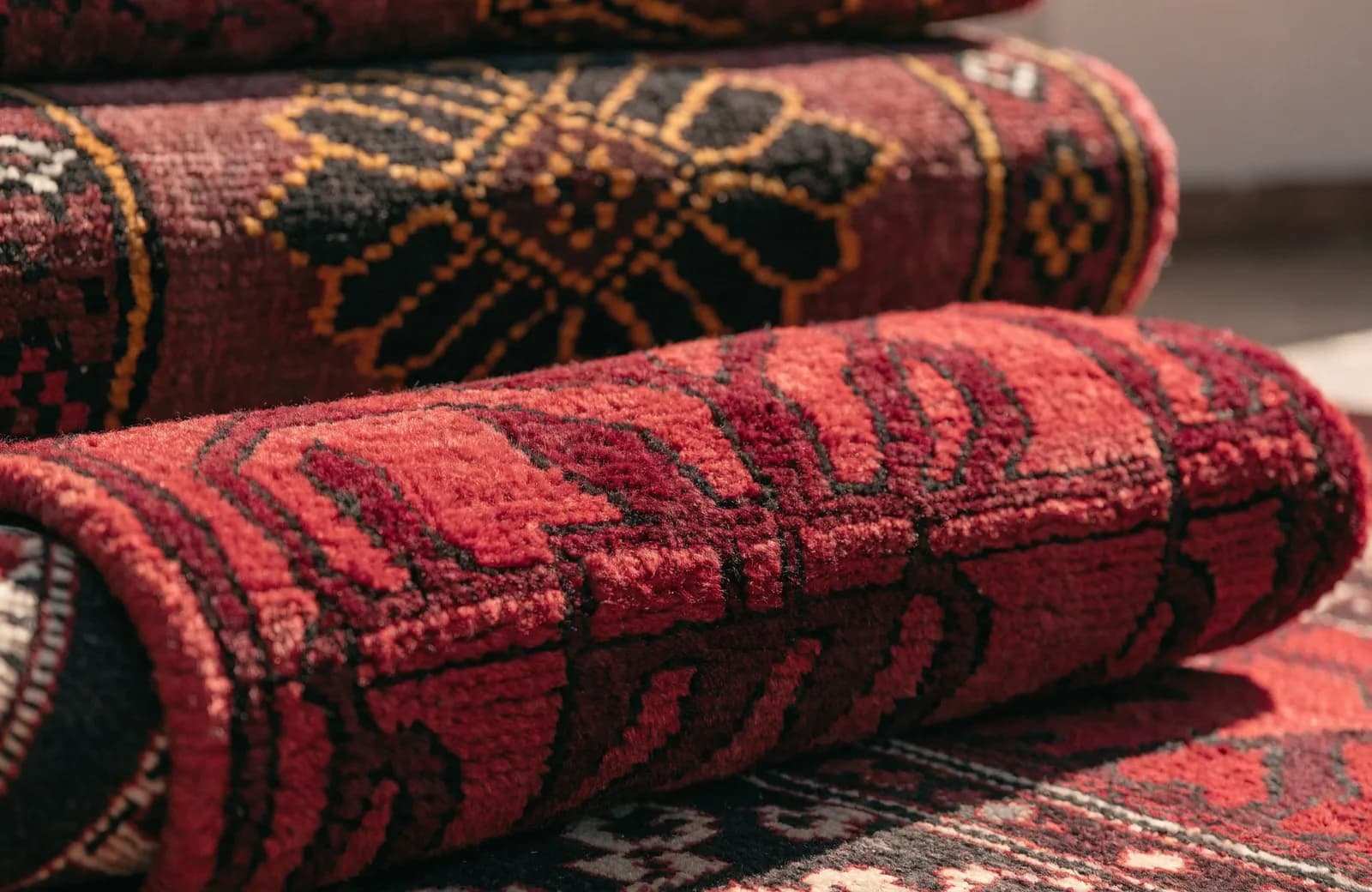 Afghan Kazak & Khal Mohammadi Rugs: a Buyer's Guide