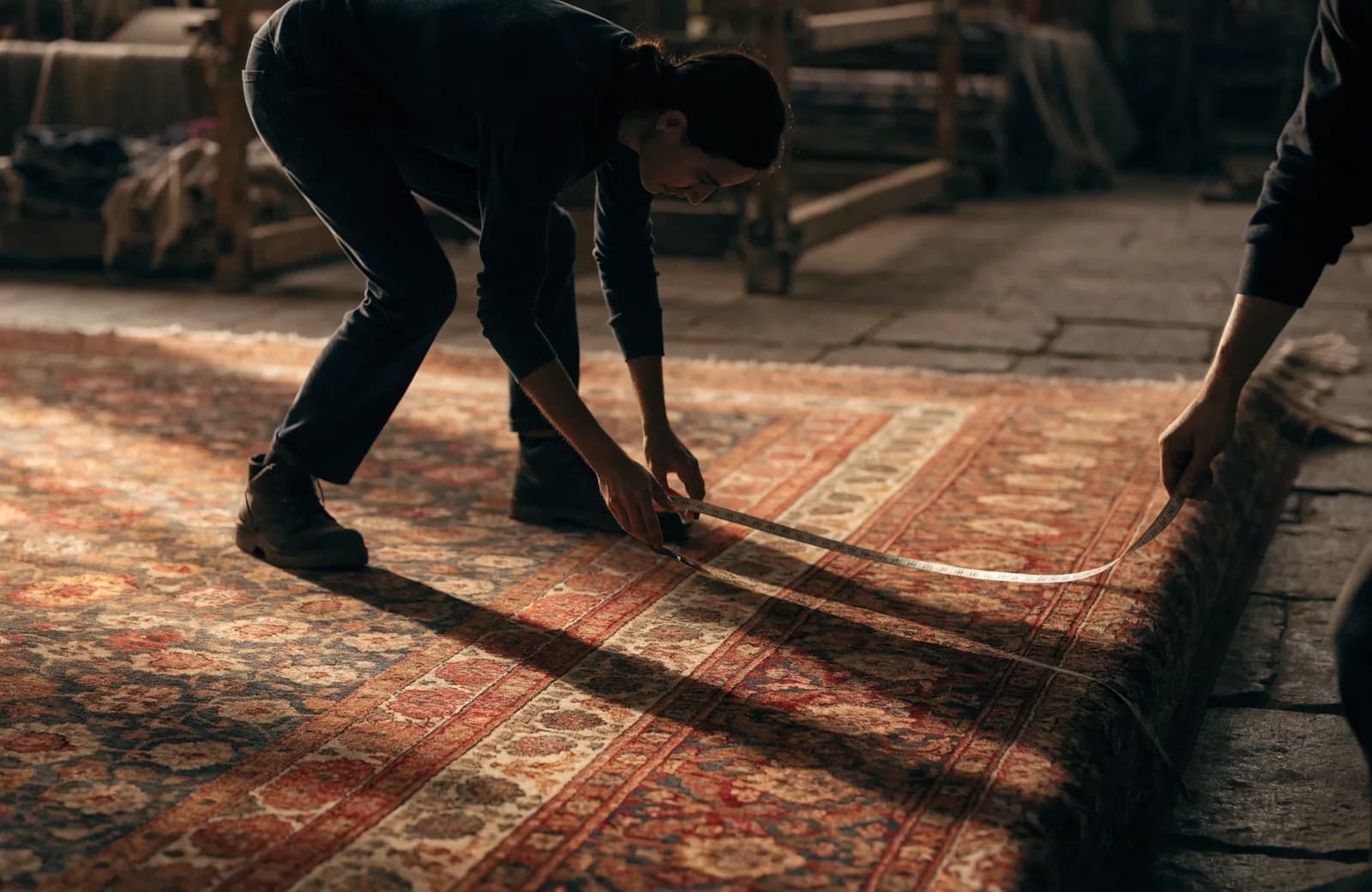 Custom-Size & Made-to-Order Persian Carpets: A UAE Buyer's Guide