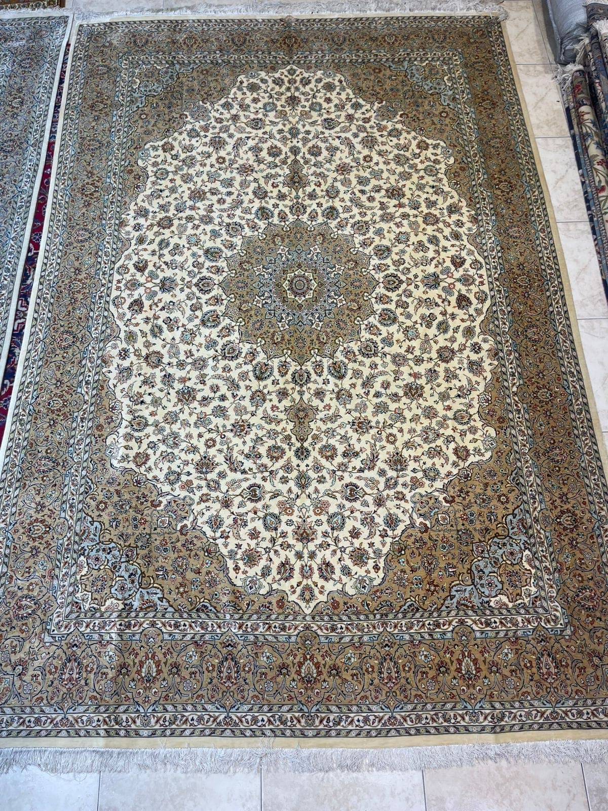 سجادة كاشان الفارسية الحريرية (المرجع 5750) – 2.10m x 3.12m، أناقة يدوية الصنع في الشارقة view 3