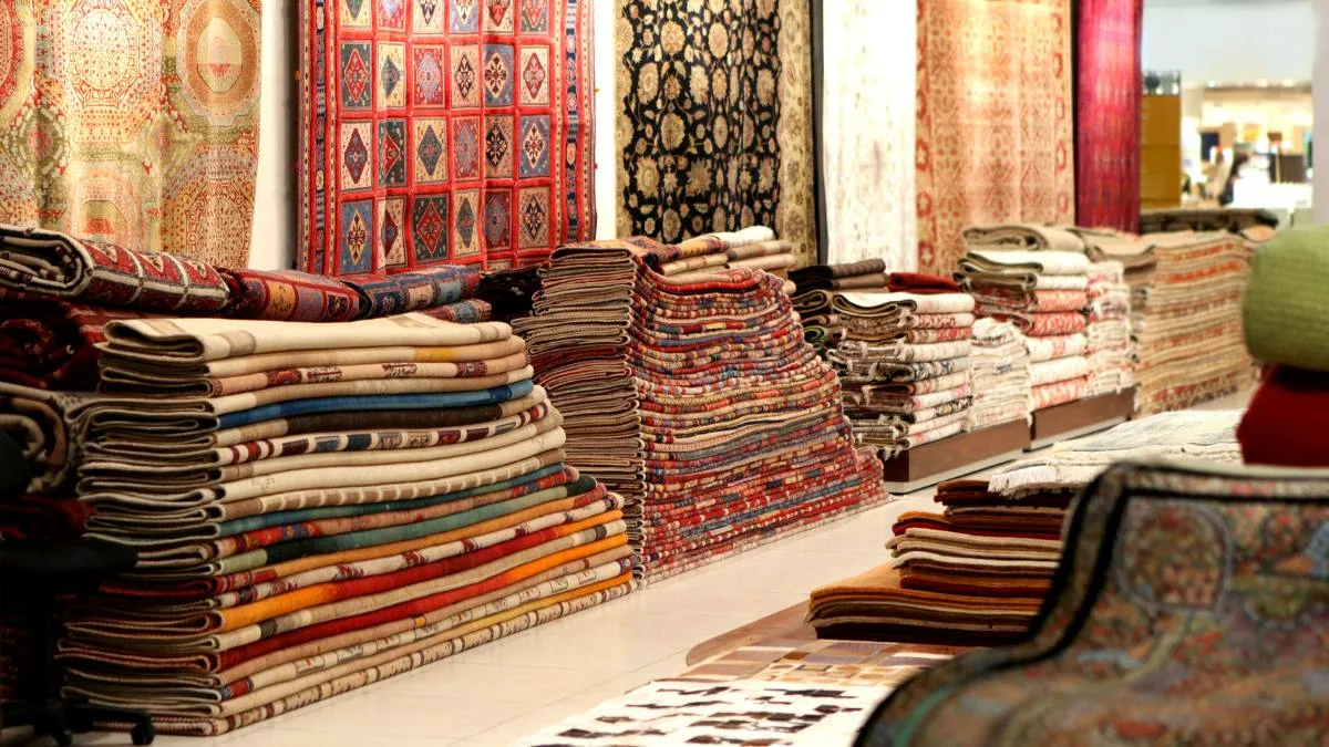 The Global Appeal of Dubai's Imported Rugs
